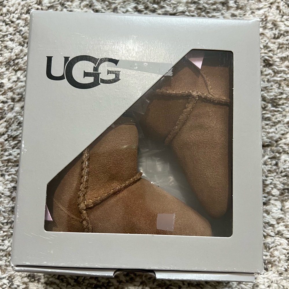 Baby ugg boots 0-6 mos